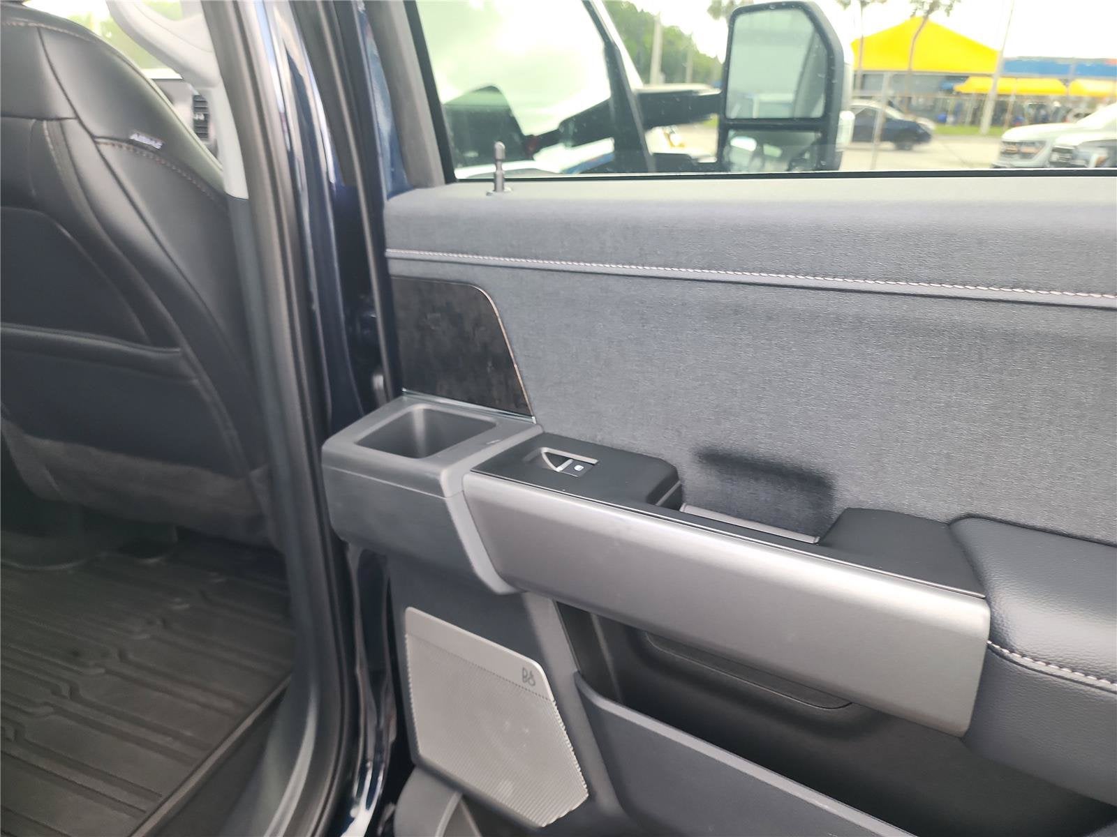 2025 Ford Super Duty F-250 SRW Lariat