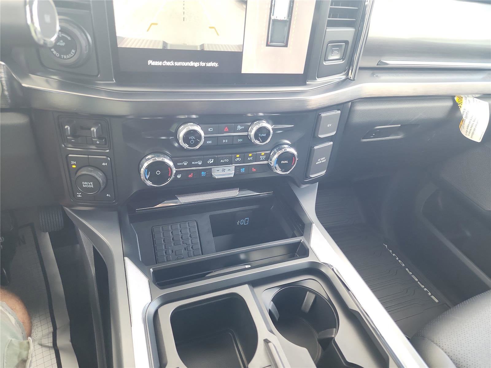 2025 Ford Super Duty F-250 SRW Lariat
