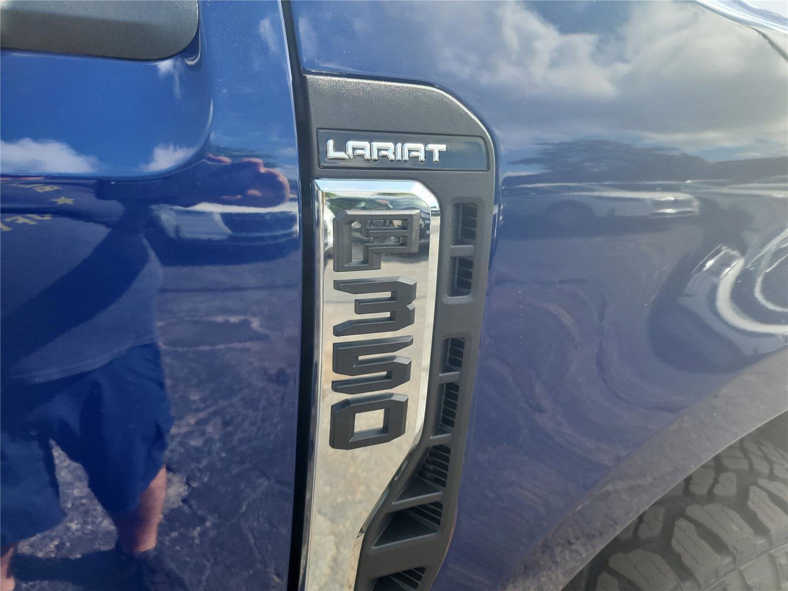 2026 Ford Super Duty F-350 SRW LARIAT