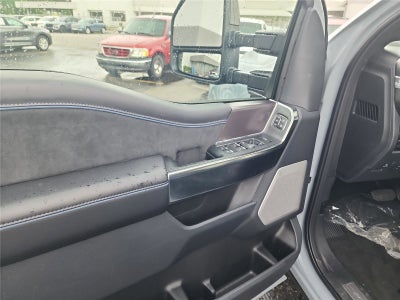 2026 Ford Super Duty F-350 SRW Platinum