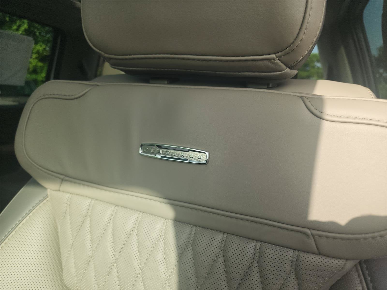 2026 Ford Super Duty F-350 SRW Platinum