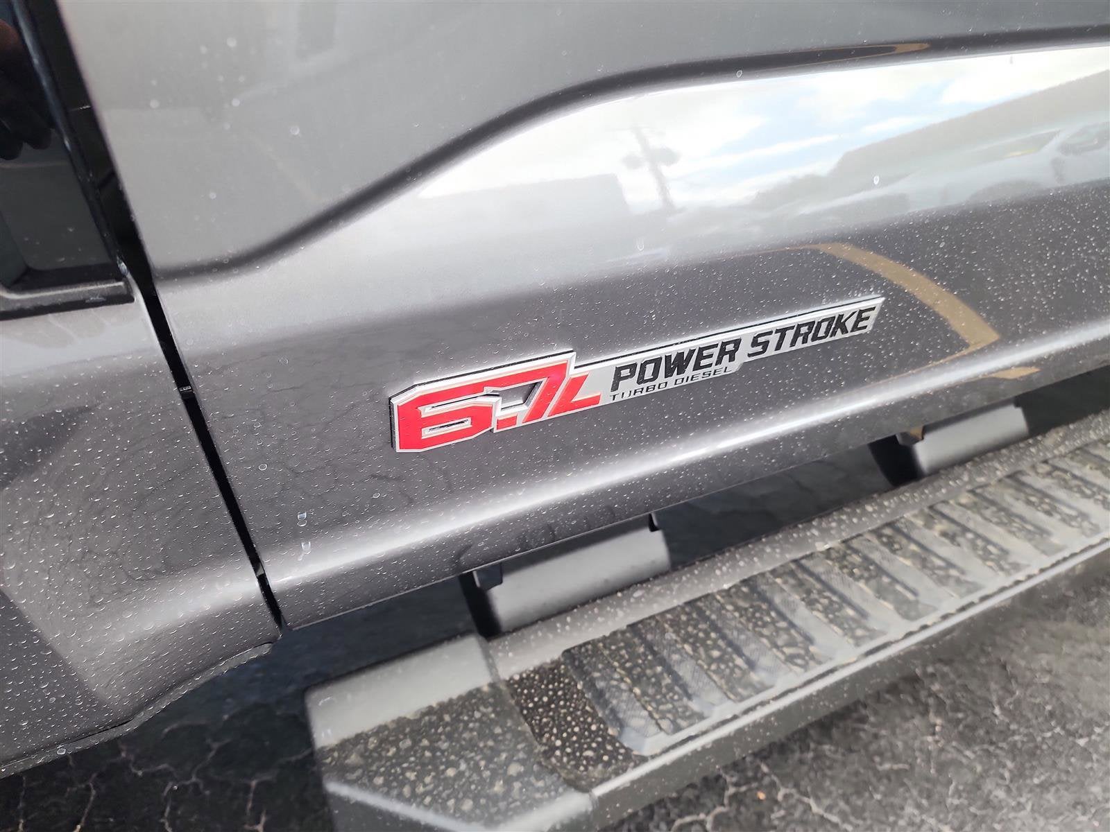 2025 Ford Super Duty F-350 SRW LARIAT