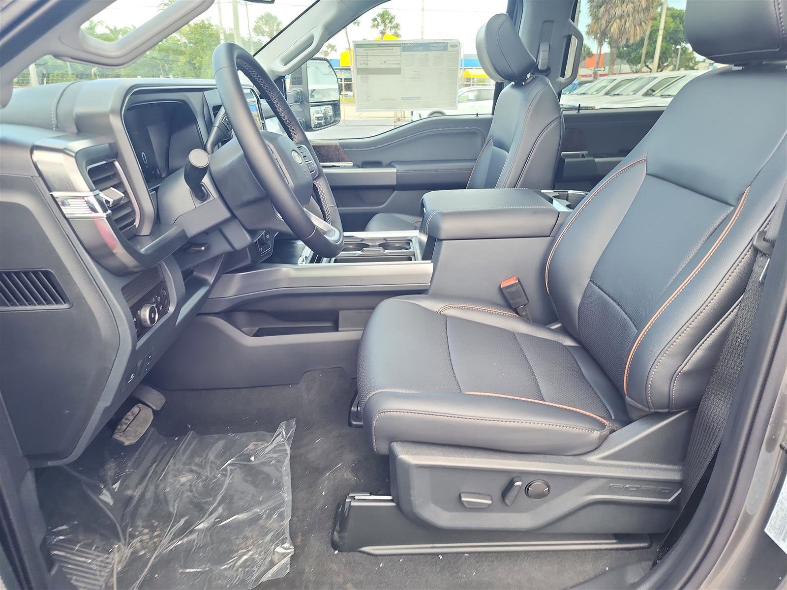 2025 Ford Super Duty F-350 SRW LARIAT