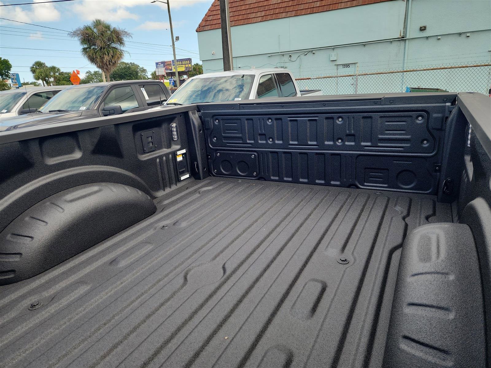 2025 Ford Super Duty F-350 SRW LARIAT