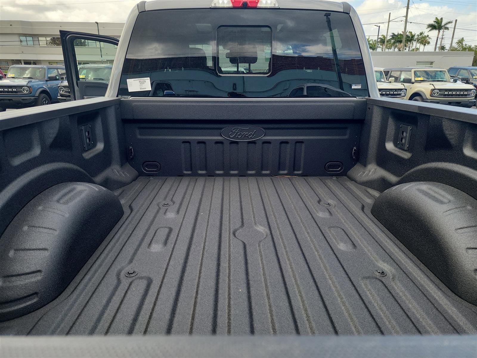 2025 Ford Super Duty F-350 SRW LARIAT