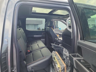 2025 Ford Super Duty F-350 SRW LARIAT