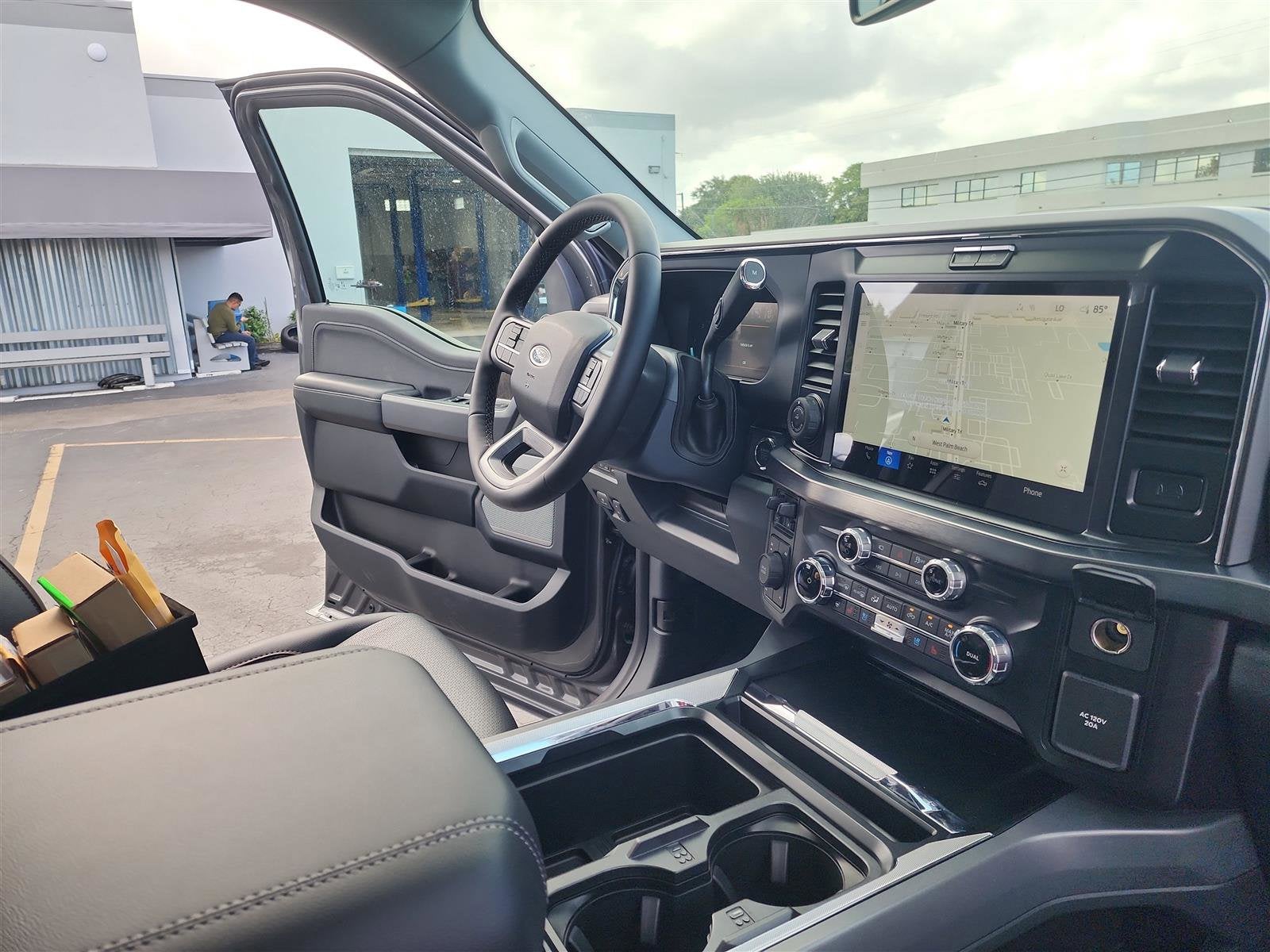 2025 Ford Super Duty F-350 SRW LARIAT