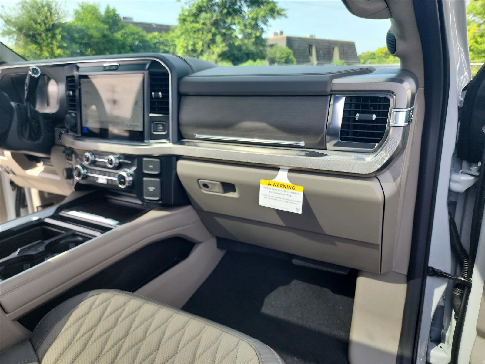 2026 Ford Super Duty F-350 SRW Platinum