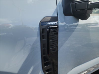 2027 Ford Super Duty F-350 SRW Lariat