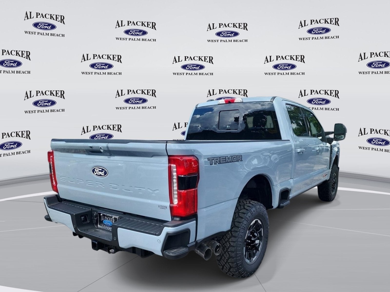 2027 Ford Super Duty F-350 SRW Lariat