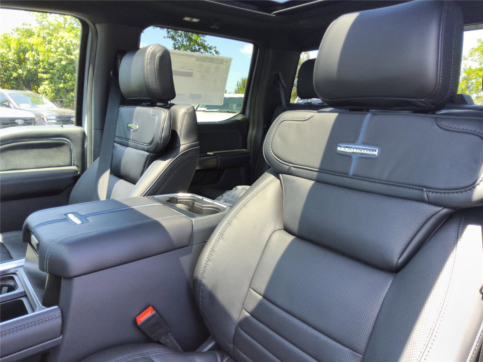 2026 Ford Super Duty F-350 SRW Platinum
