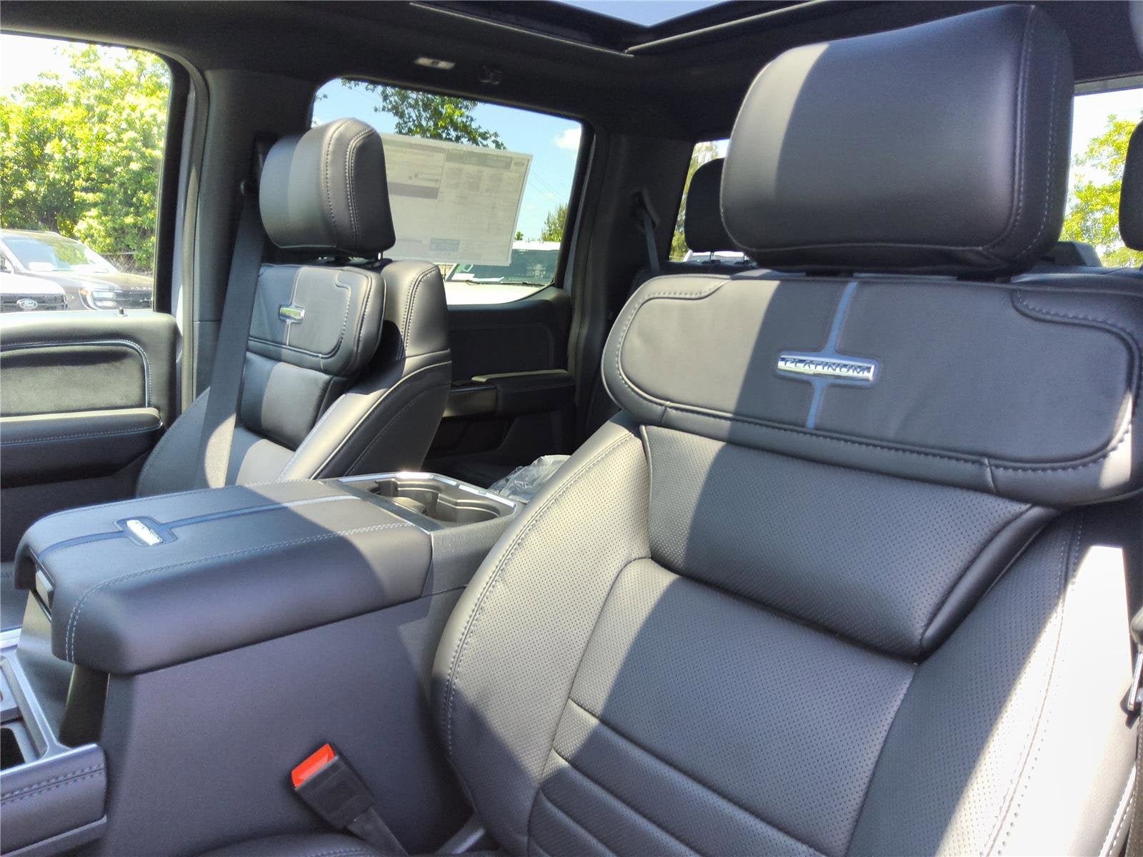 2026 Ford Super Duty F-350 SRW Platinum