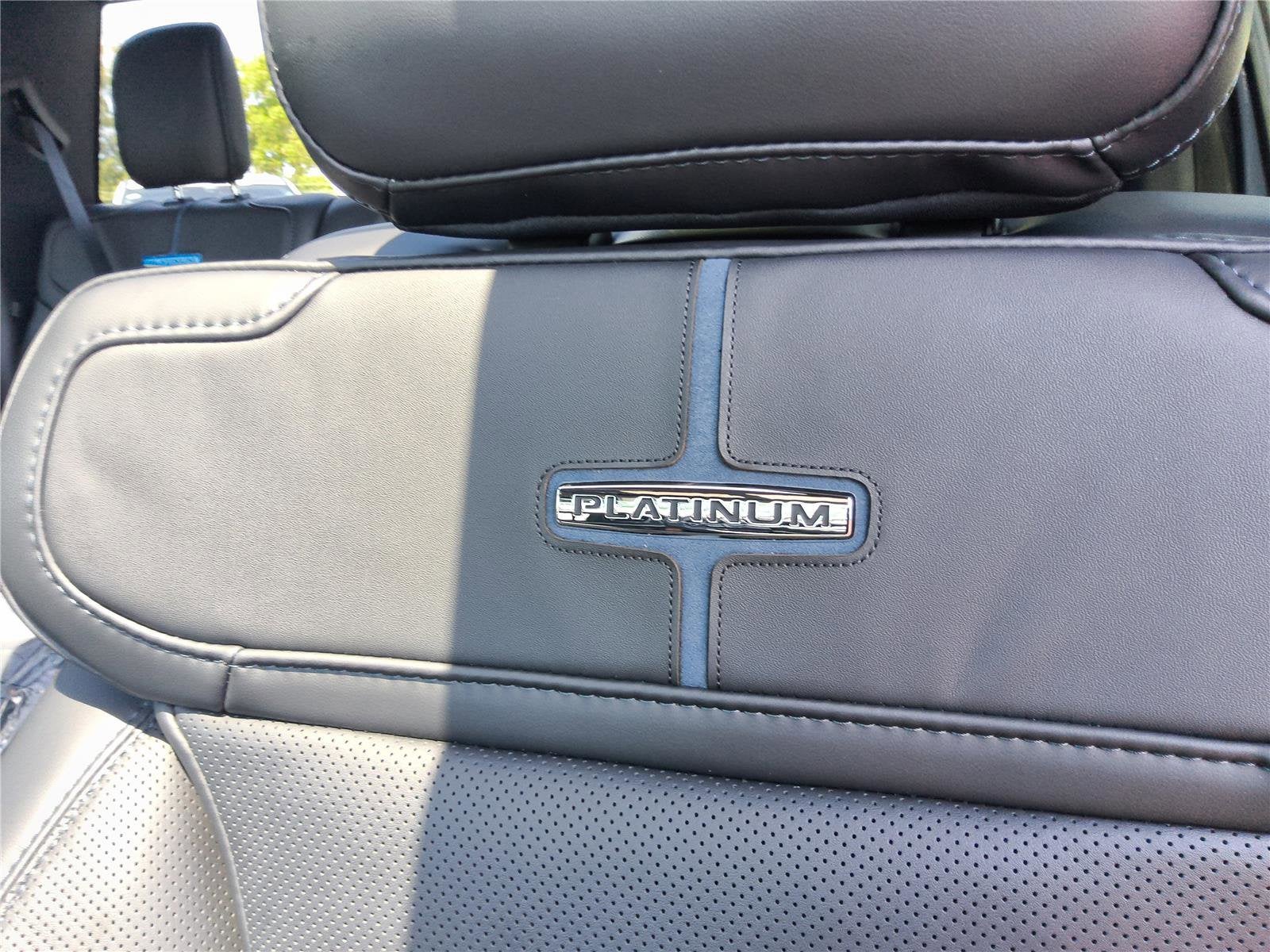 2026 Ford Super Duty F-350 SRW Platinum