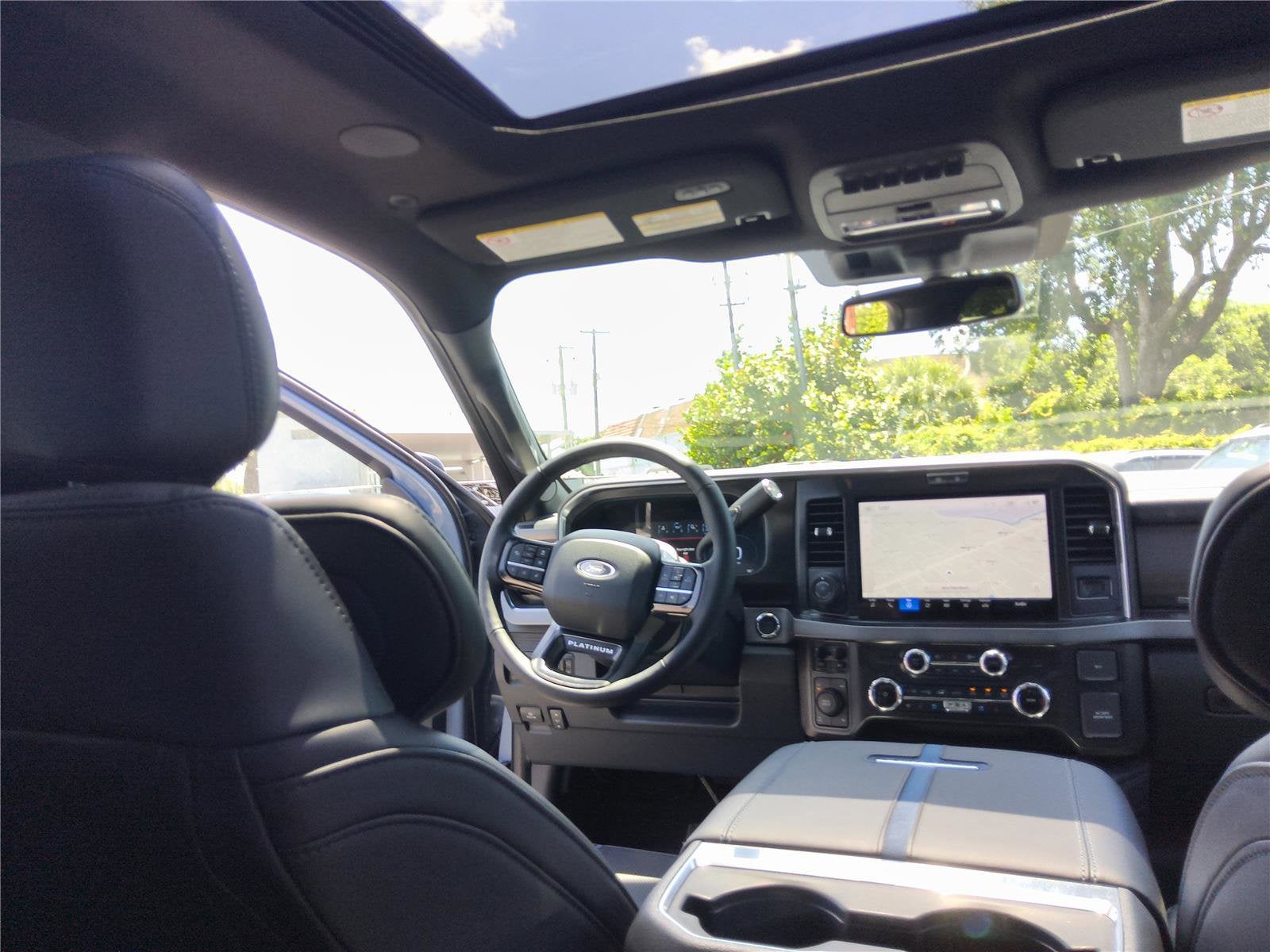 2026 Ford Super Duty F-350 SRW Platinum