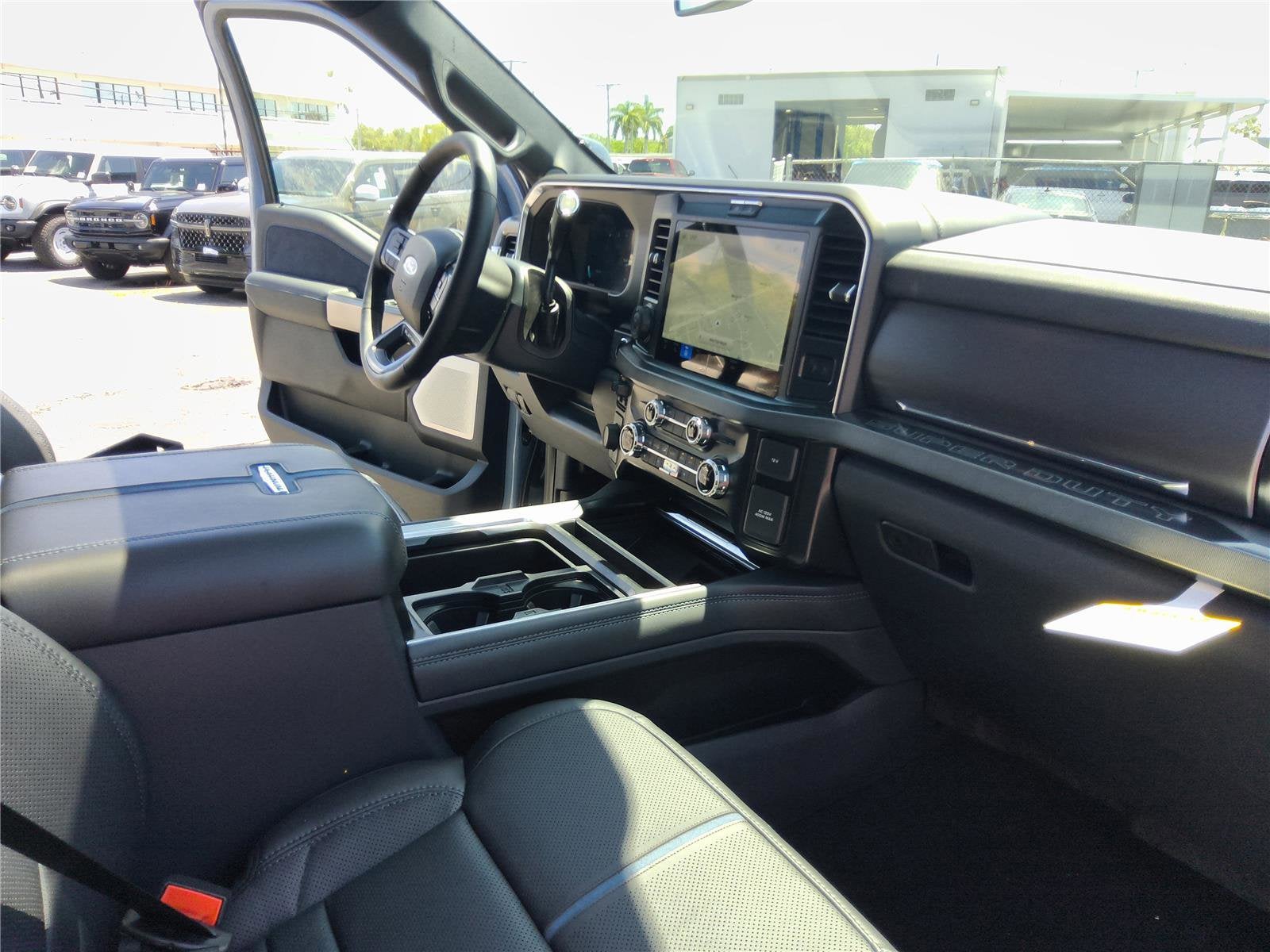 2026 Ford Super Duty F-350 SRW Platinum