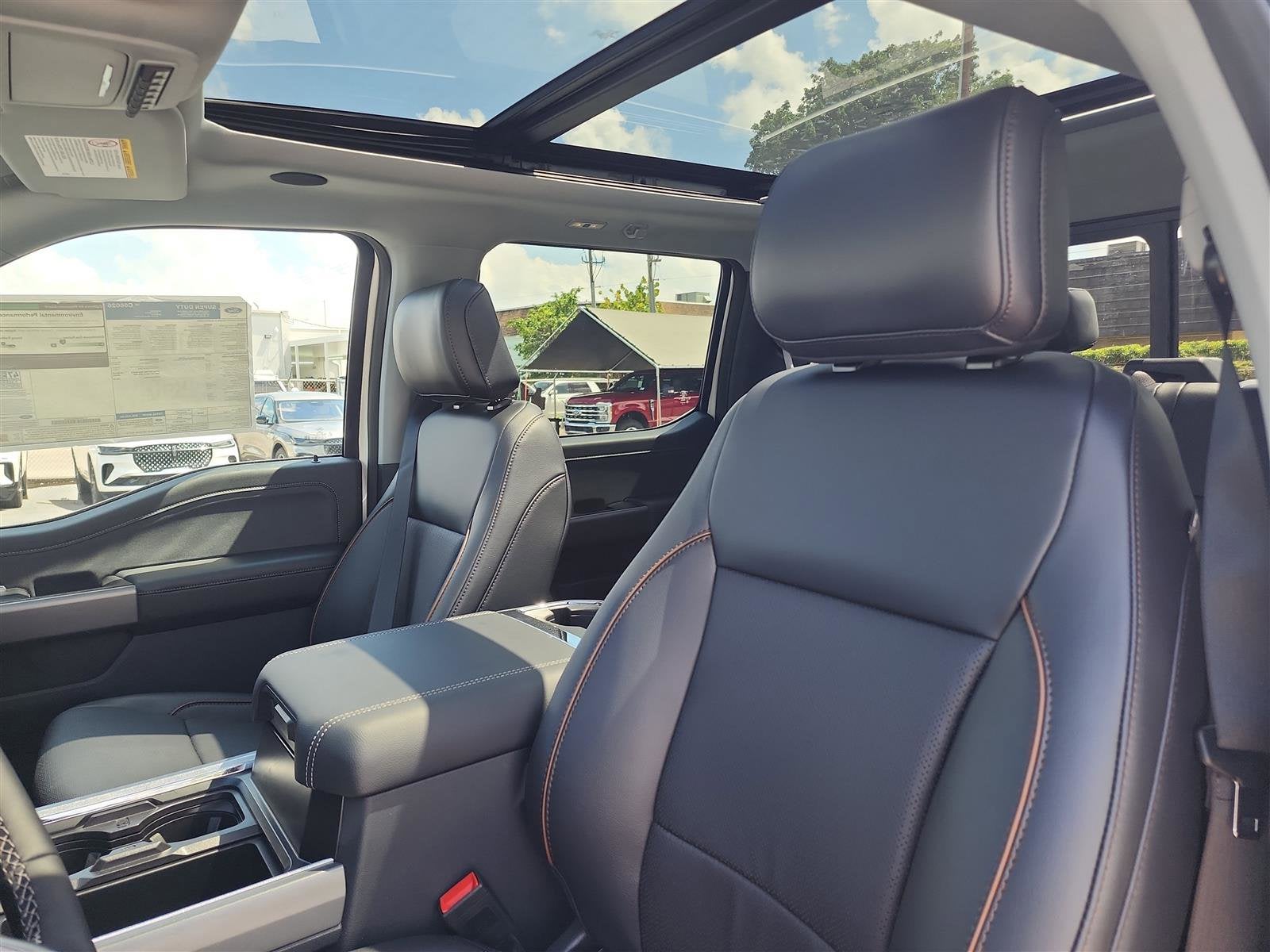 2025 Ford Super Duty F-350 SRW LARIAT