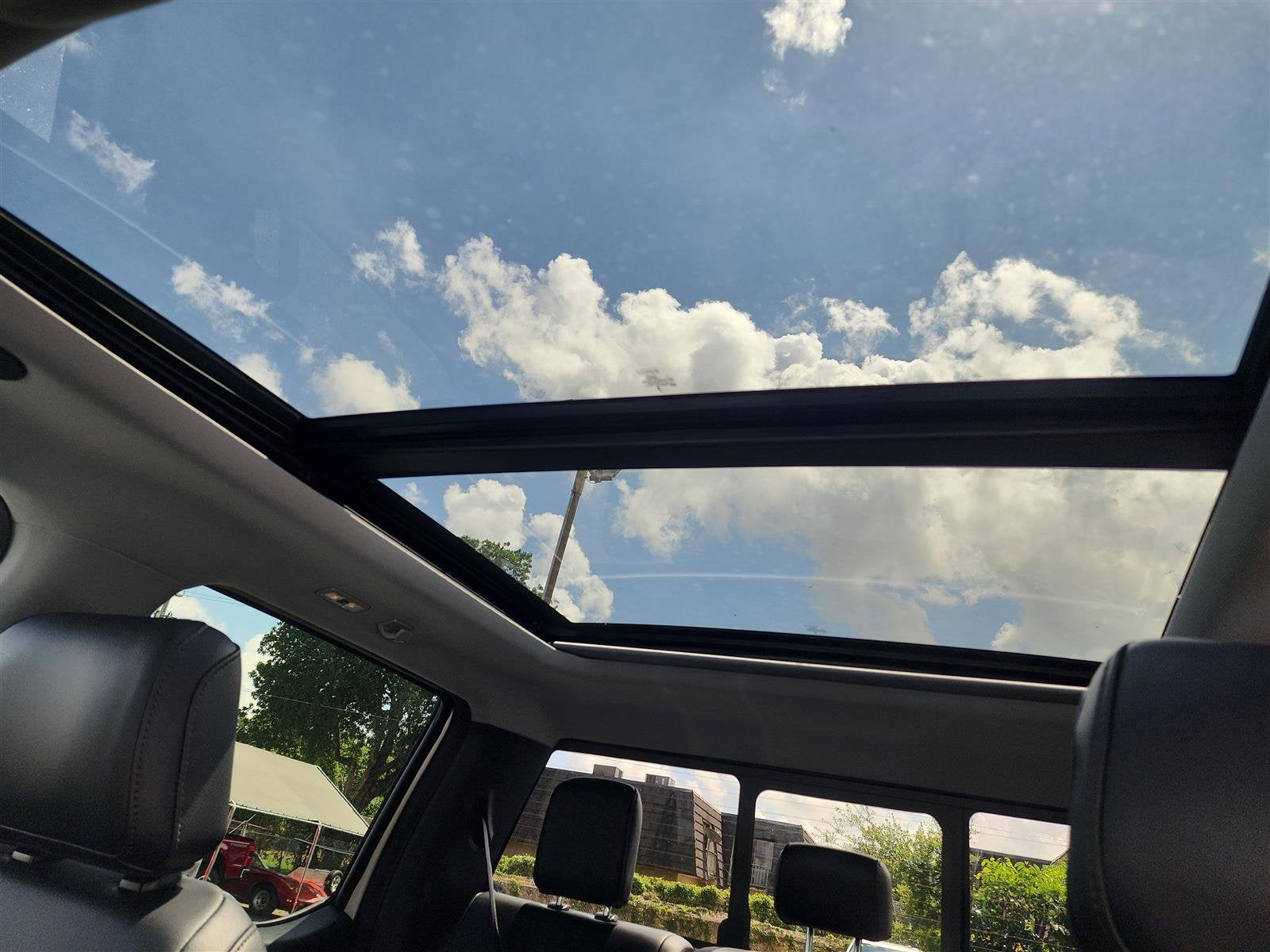 2025 Ford Super Duty F-350 SRW LARIAT