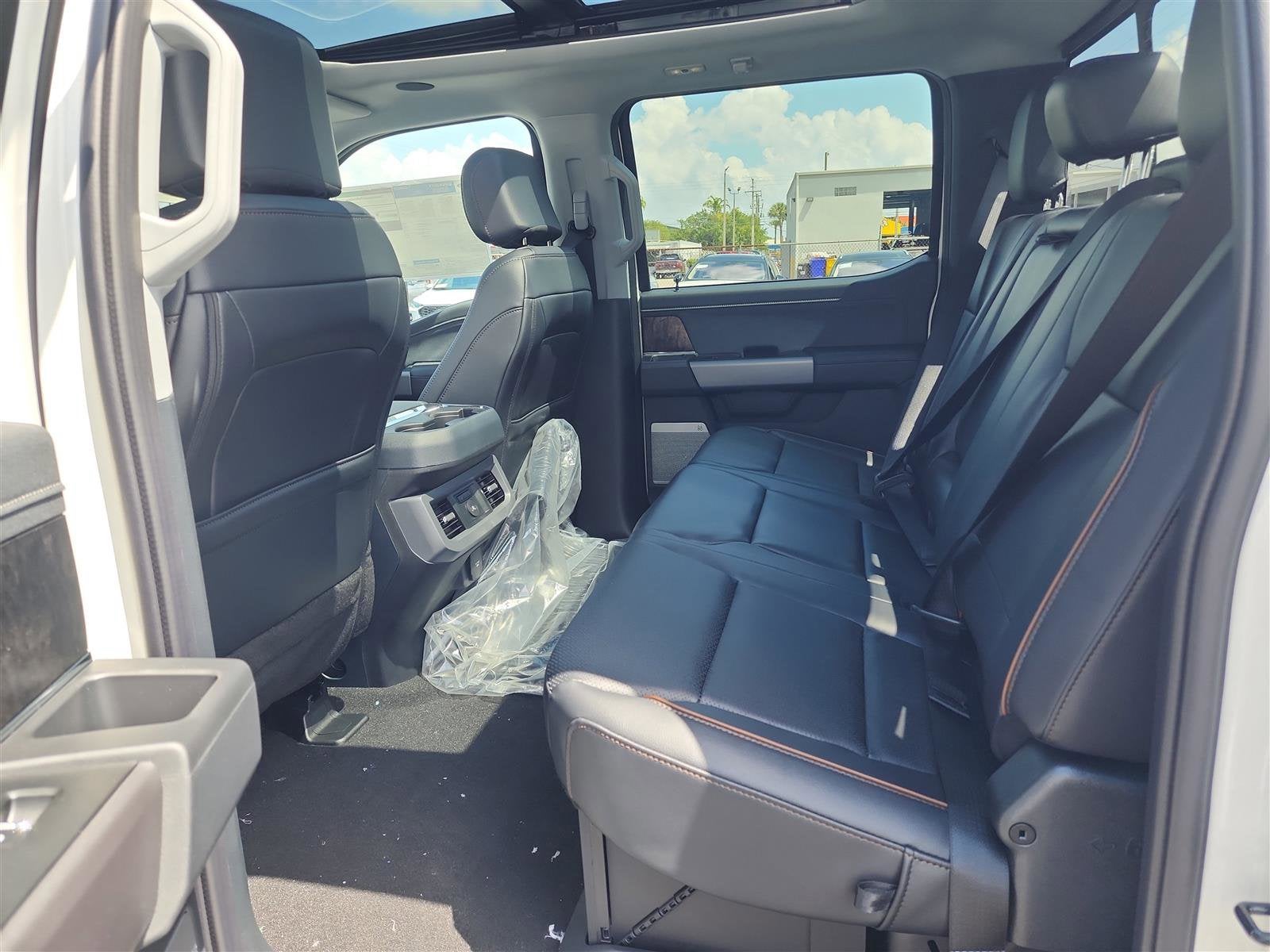 2025 Ford Super Duty F-350 SRW LARIAT