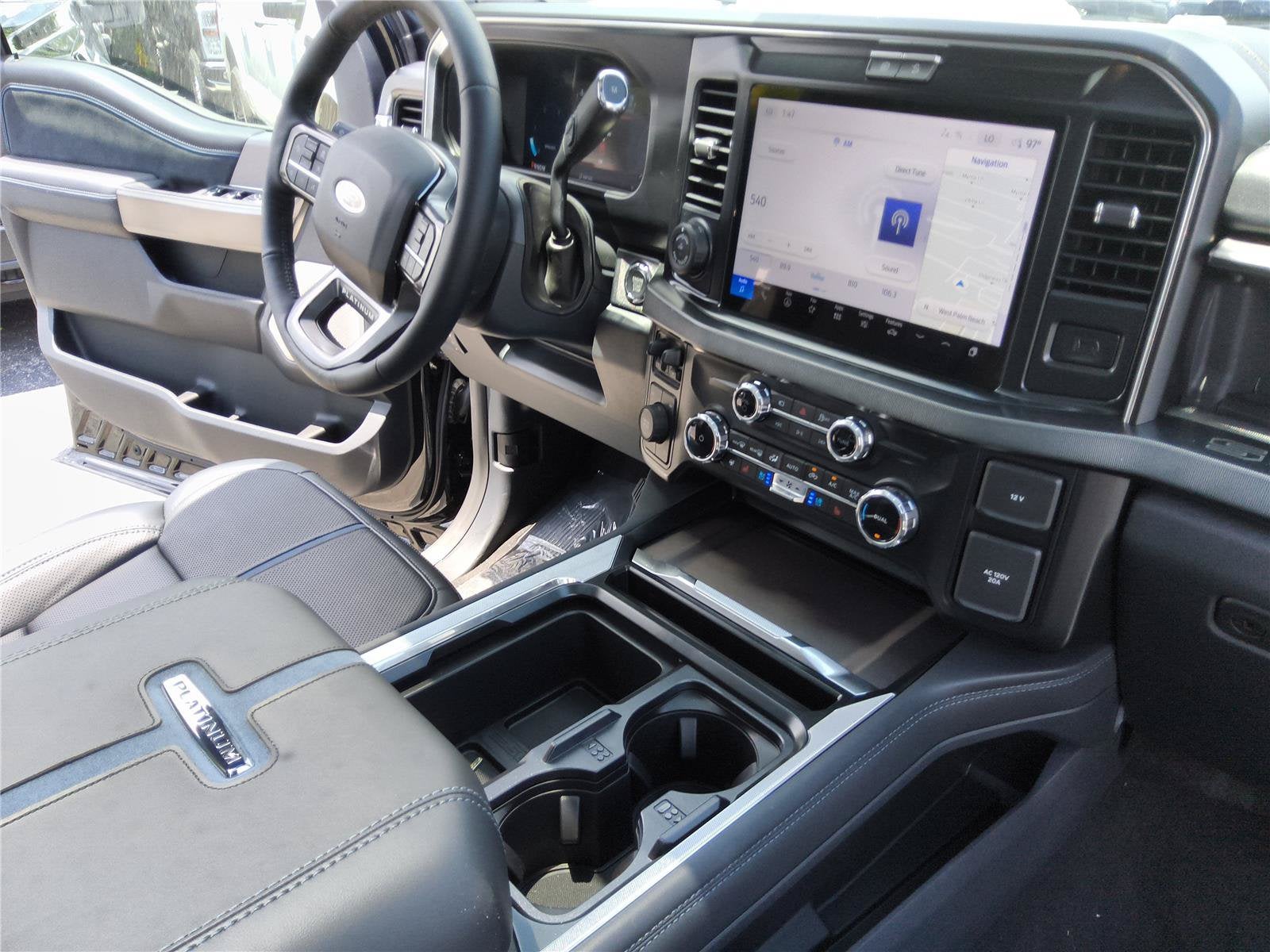 2026 Ford Super Duty F-350 SRW Platinum