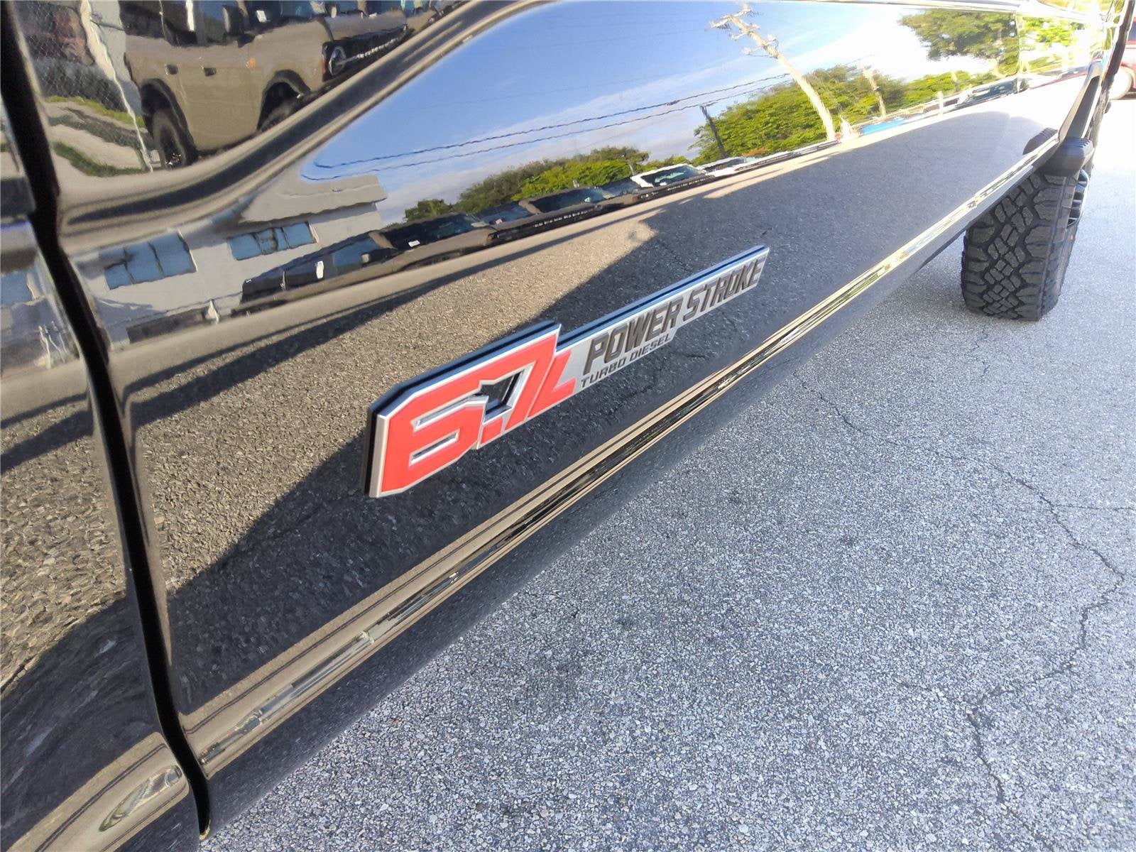 2027 Ford Super Duty F-350 SRW Platinum