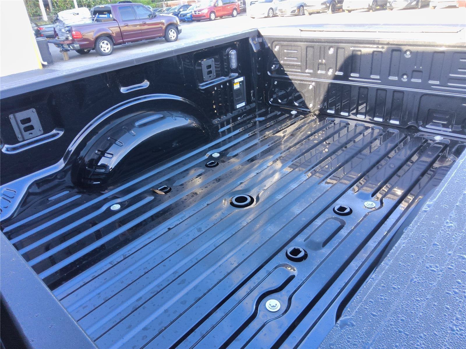 2027 Ford Super Duty F-350 SRW Platinum
