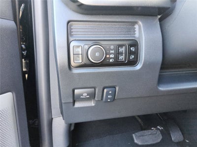 2027 Ford Super Duty F-350 SRW Platinum