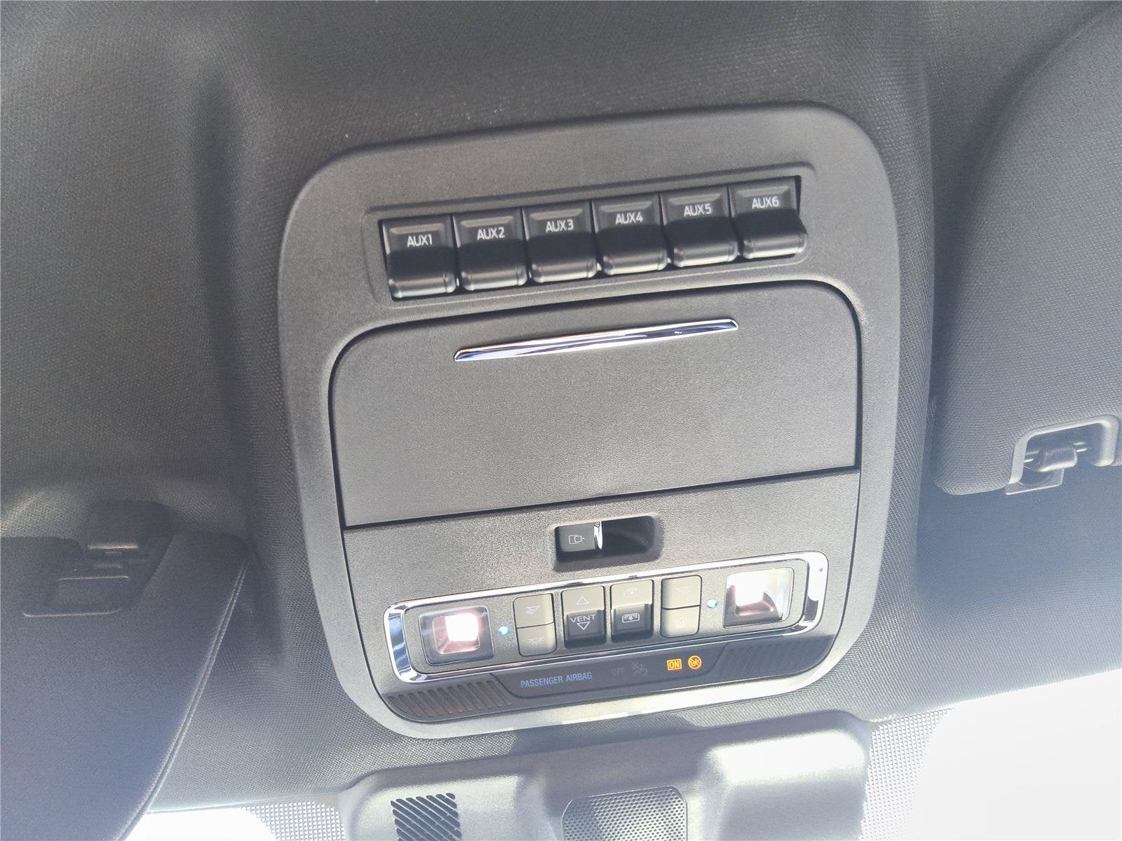 2027 Ford Super Duty F-350 SRW Platinum