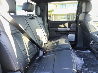 2027 Ford Super Duty F-350 SRW Platinum