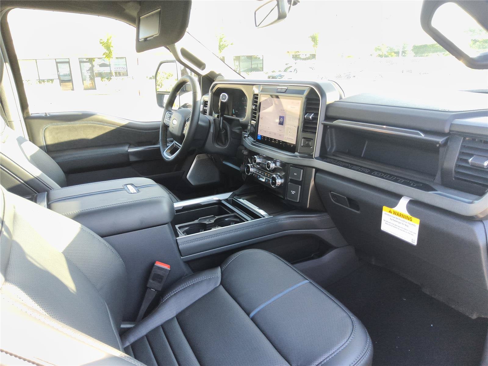2027 Ford Super Duty F-350 SRW Platinum