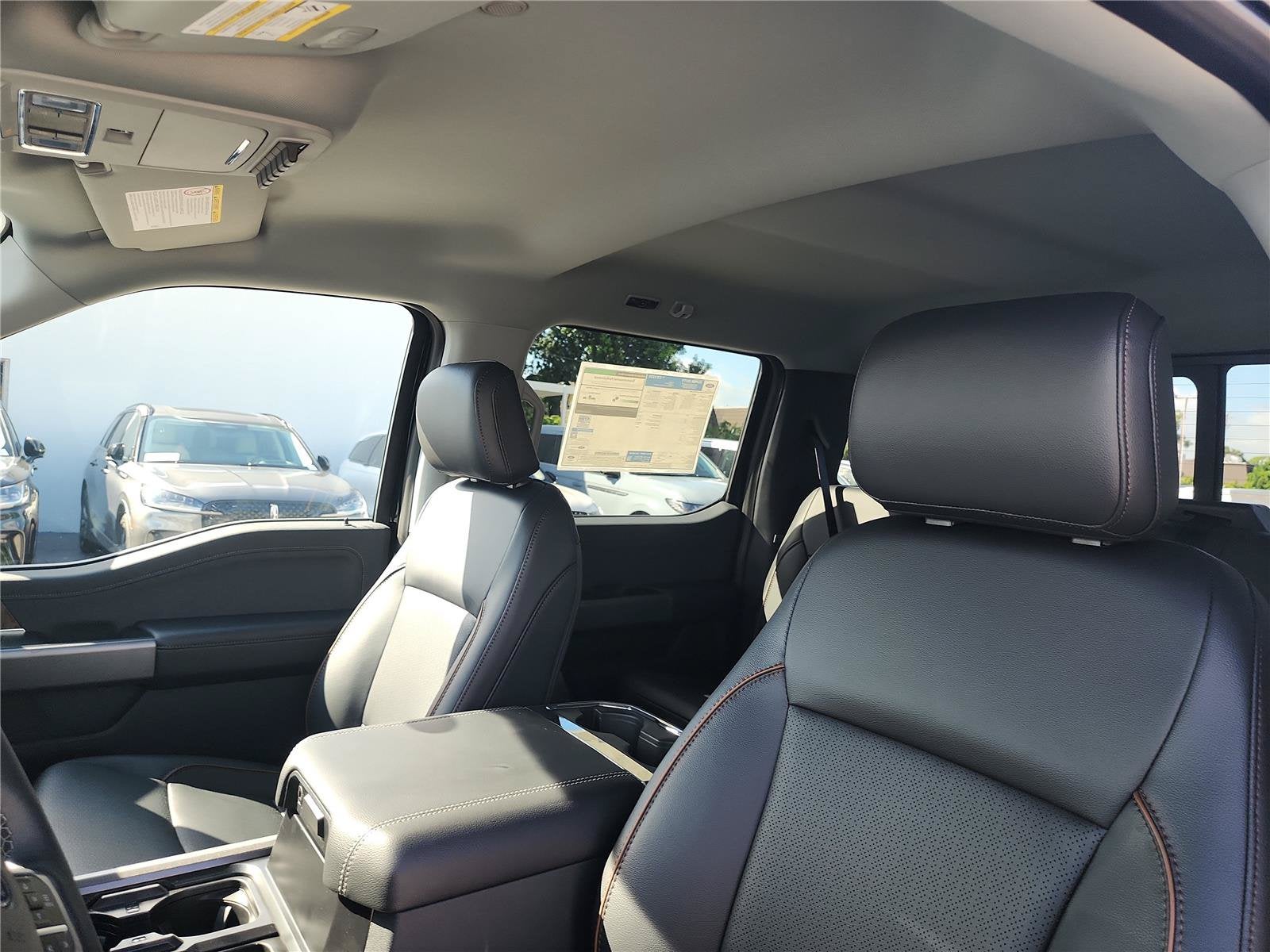 2027 Ford Super Duty F-350 SRW Lariat