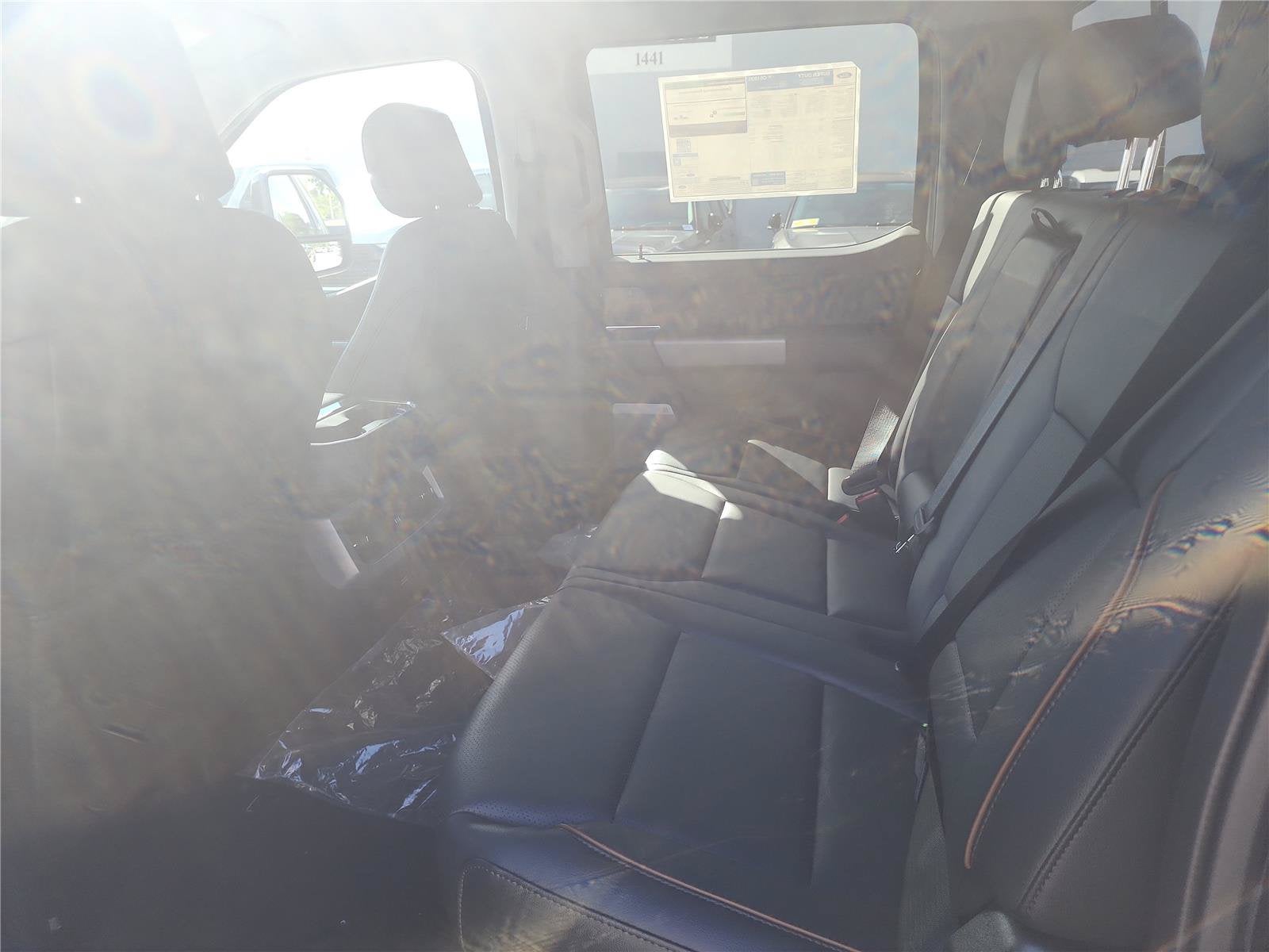 2027 Ford Super Duty F-350 SRW Lariat