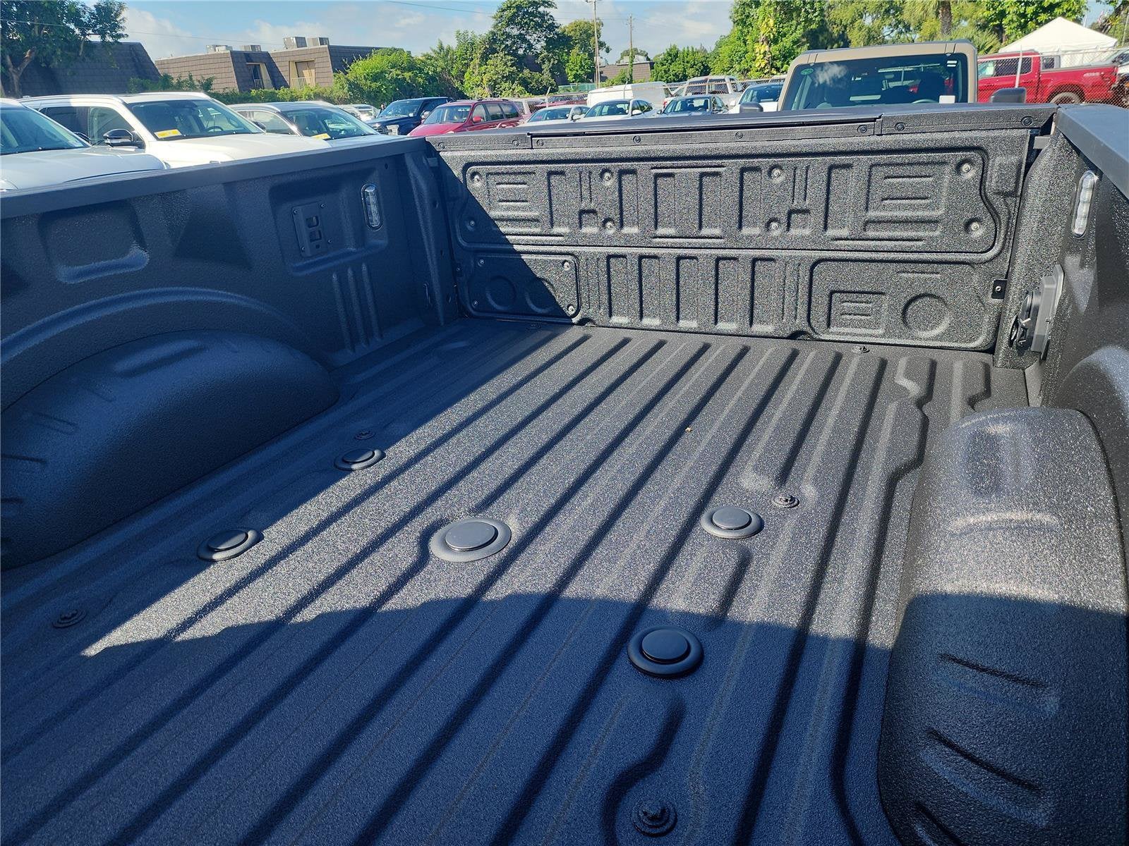 2027 Ford Super Duty F-350 SRW Lariat