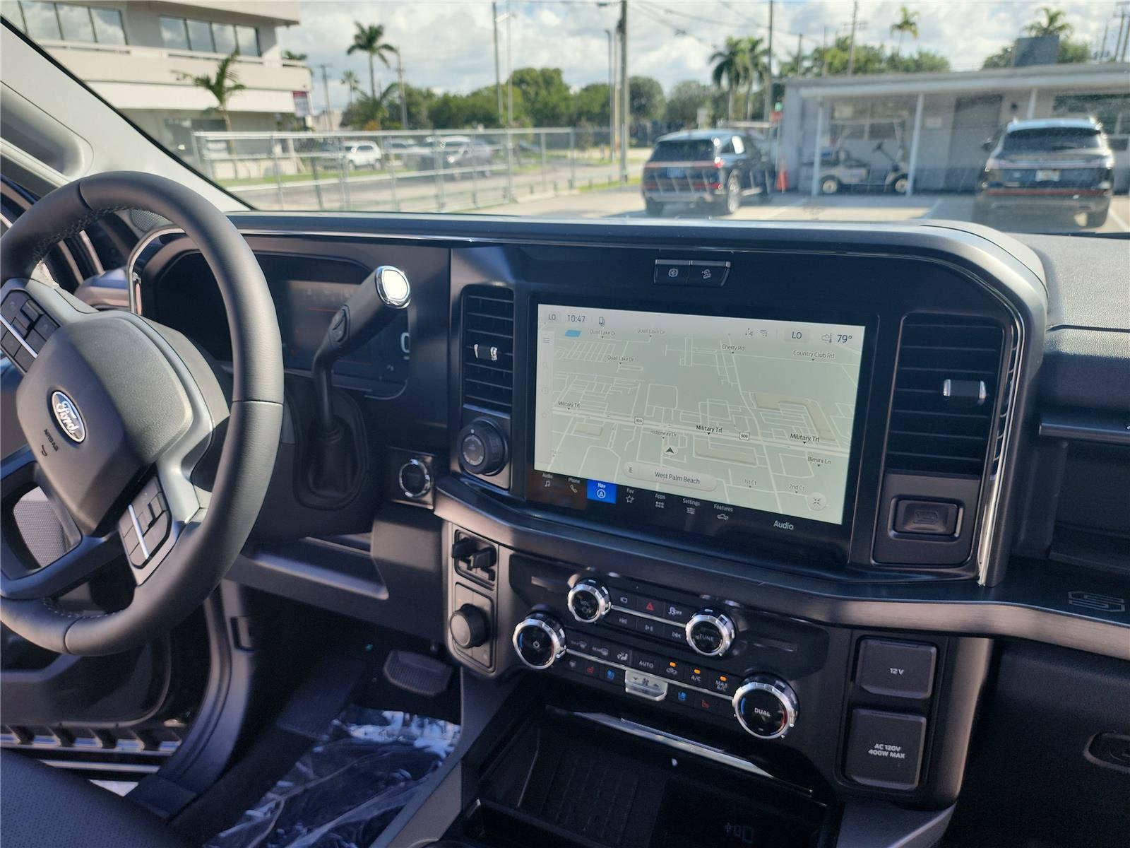 2027 Ford Super Duty F-350 SRW Lariat