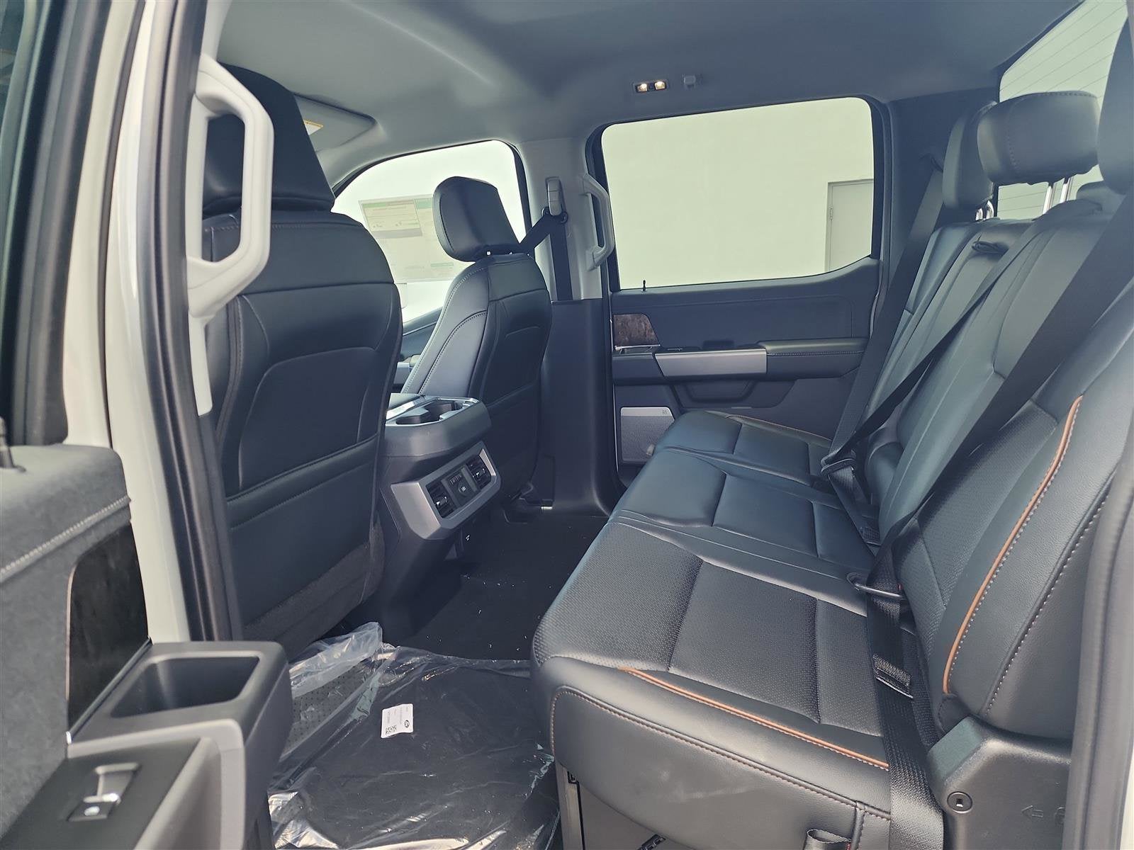 2025 Ford Super Duty F-350 SRW LARIAT