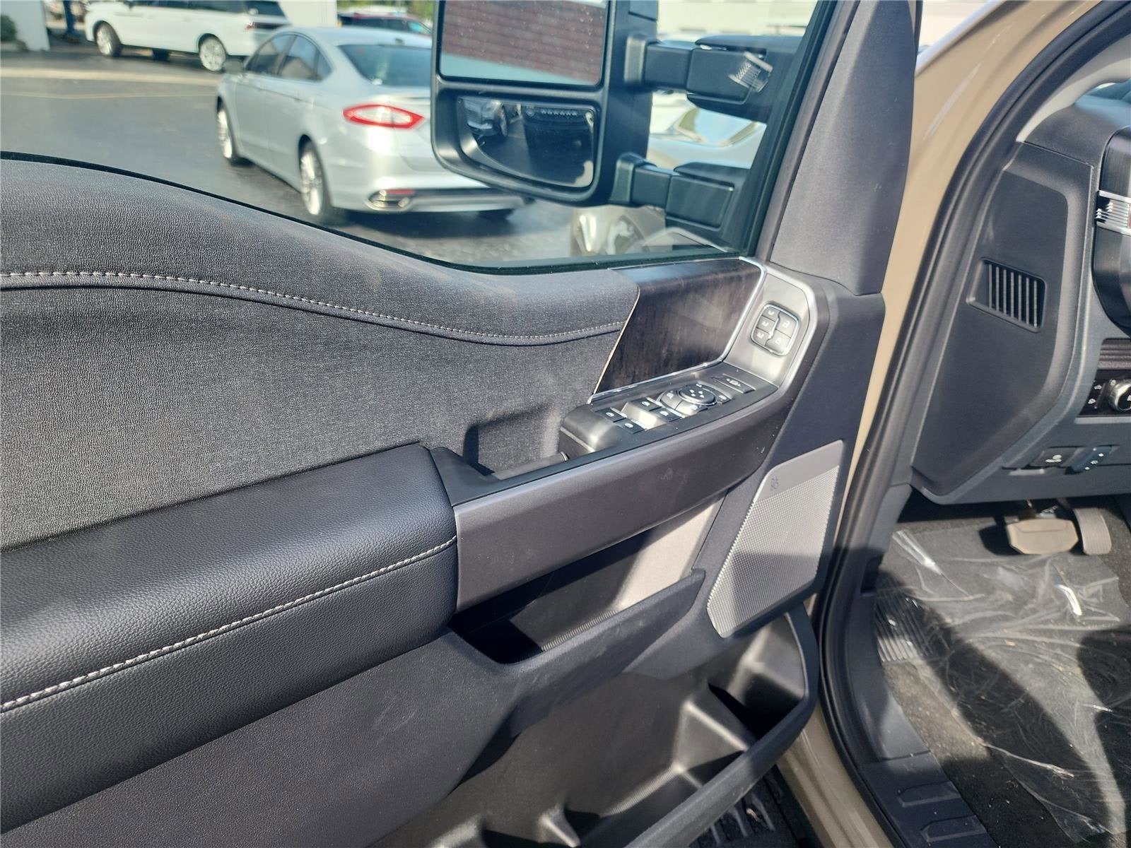 2026 Ford Super Duty F-350 SRW LARIAT