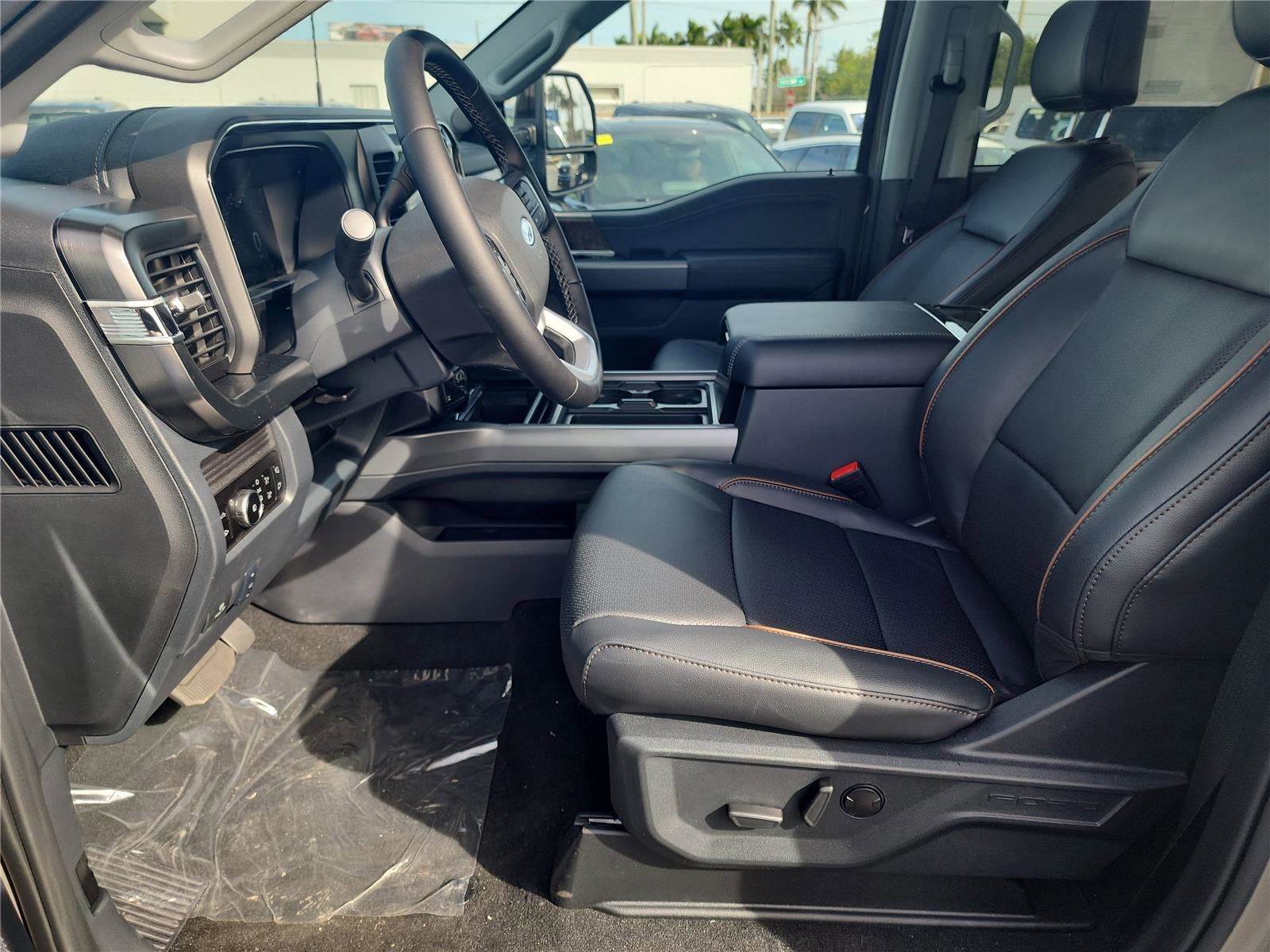 2026 Ford Super Duty F-350 SRW LARIAT