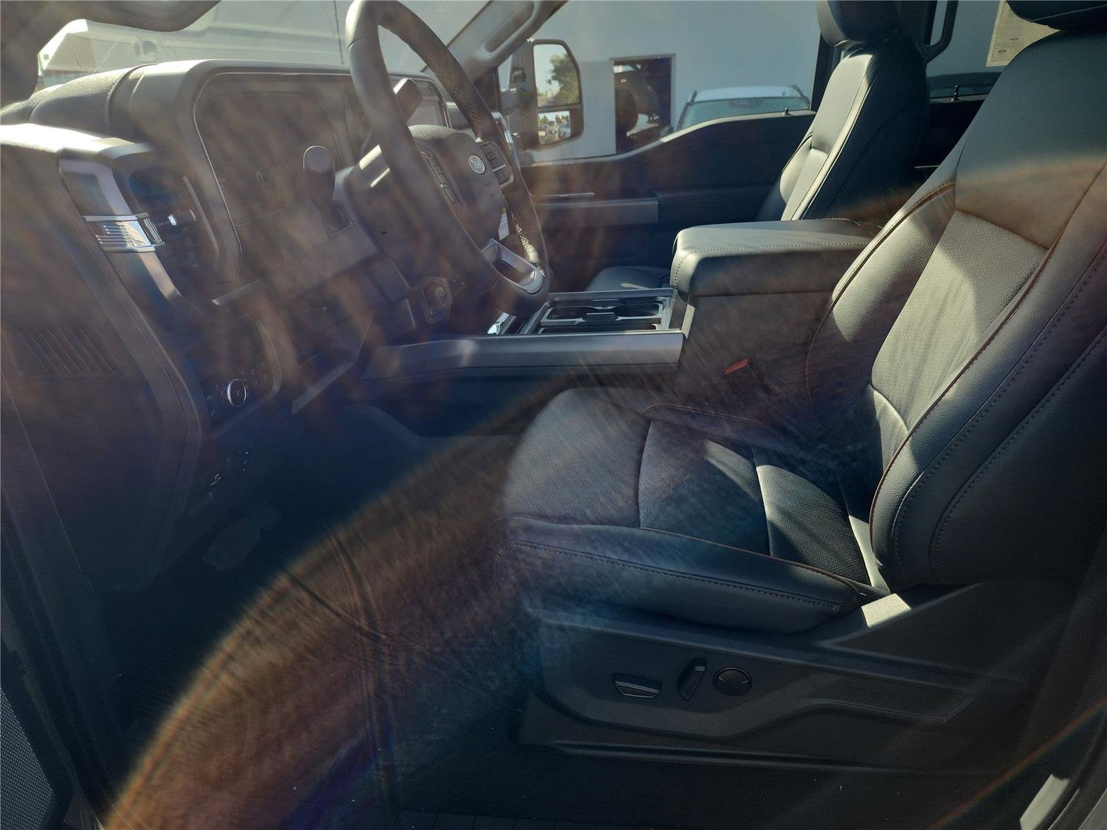 2026 Ford Super Duty F-350 SRW LARIAT