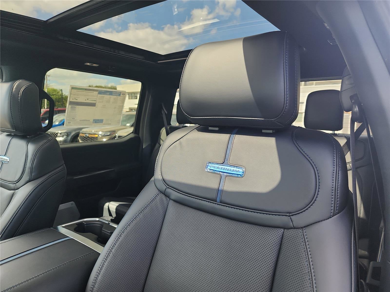 2026 Ford Super Duty F-350 SRW Platinum