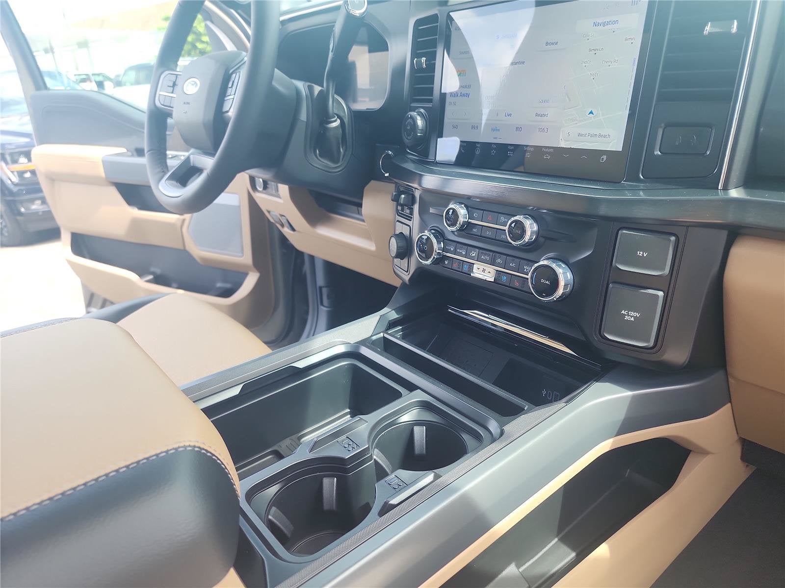 2026 Ford Super Duty F-350 SRW Lariat