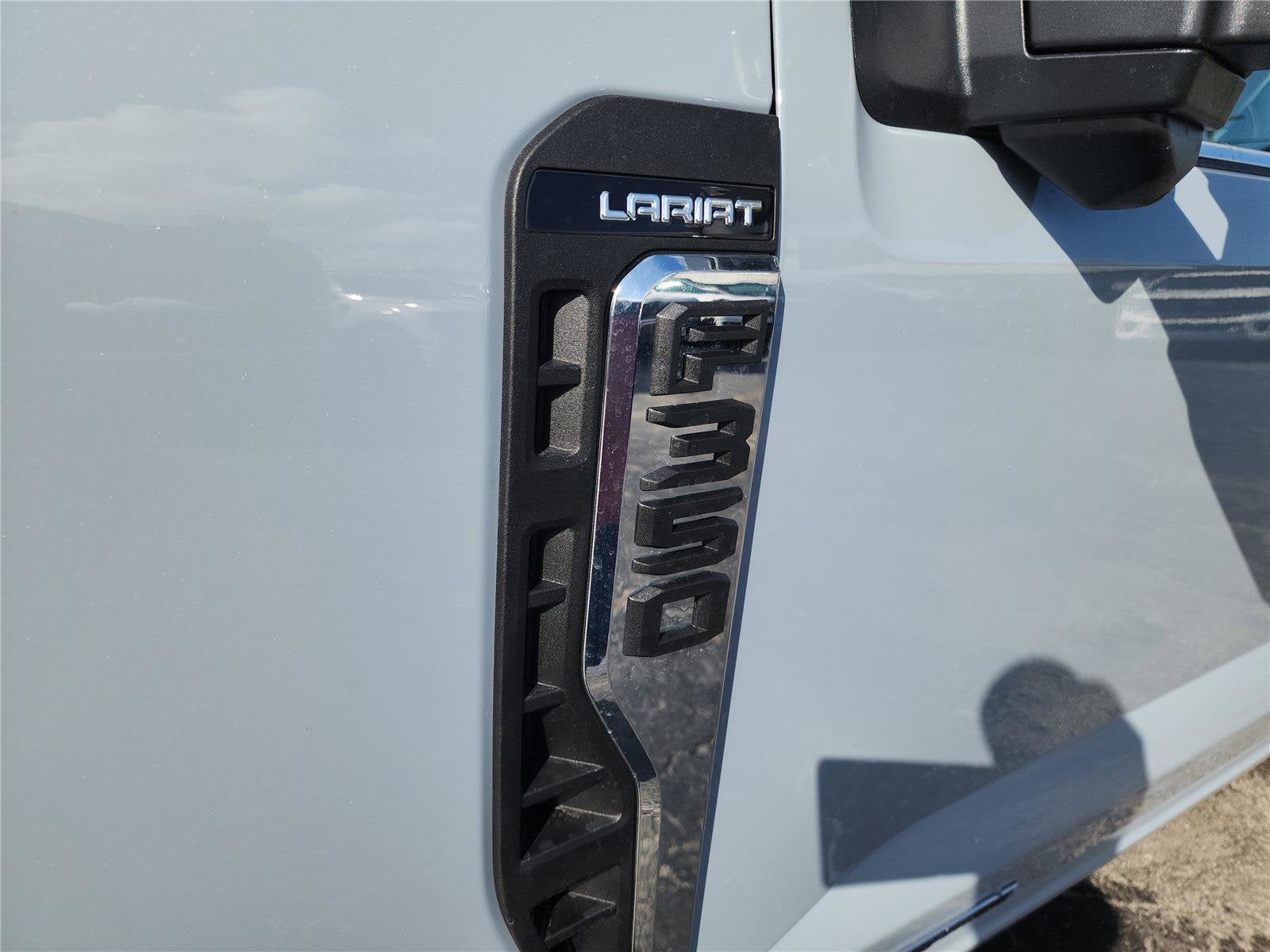 2026 Ford Super Duty F-350 SRW LARIAT
