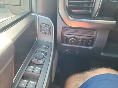 2026 Ford Super Duty F-350 SRW LARIAT