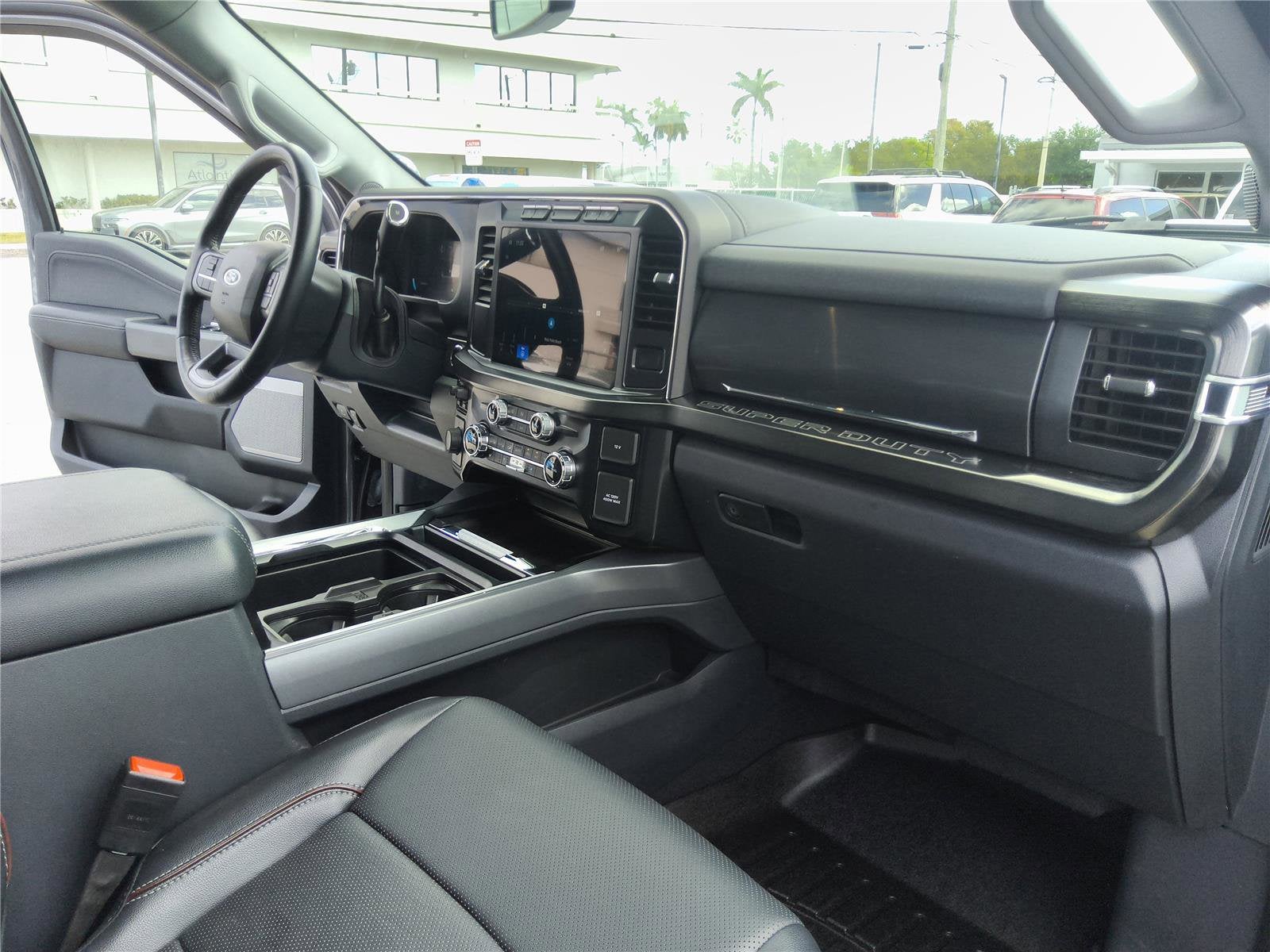 2024 Ford Super Duty F-350 SRW LARIAT
