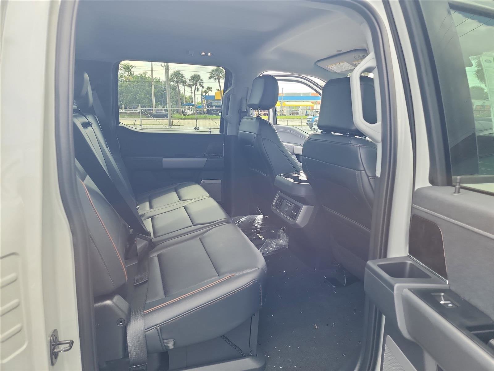 2025 Ford Super Duty F-350 SRW LARIAT