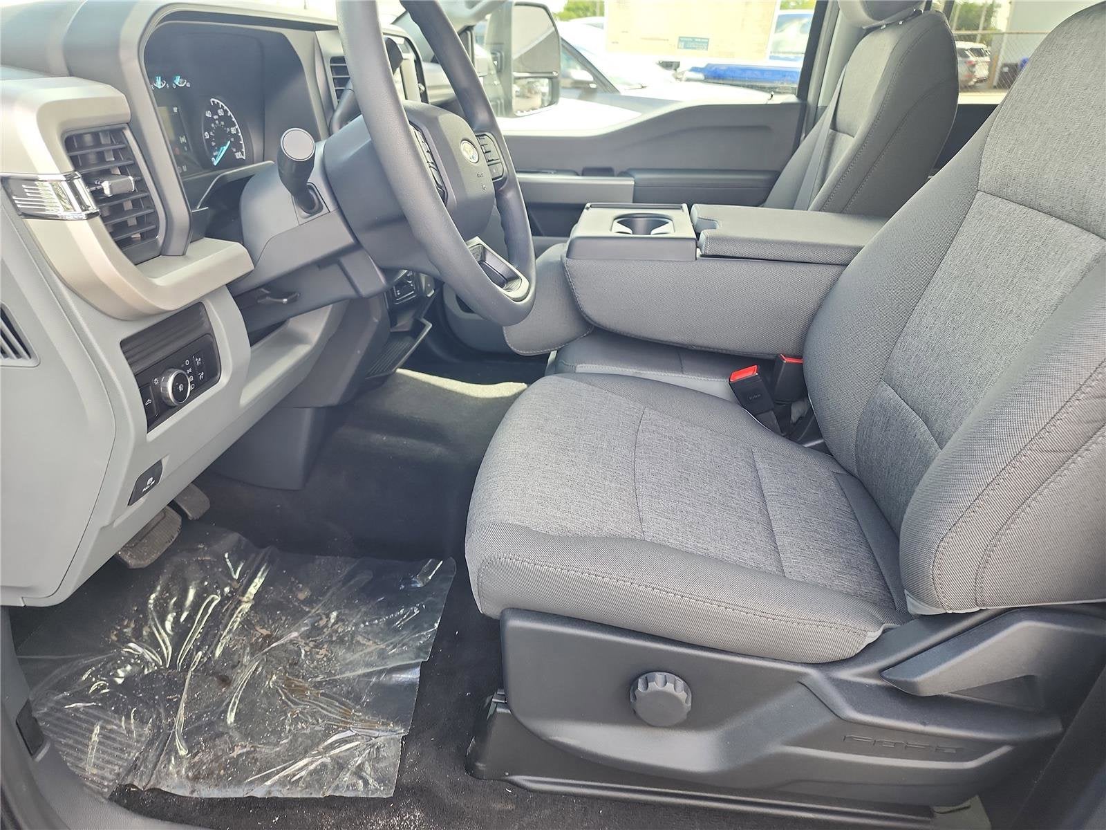 2026 Ford Super Duty F-350 SRW XL