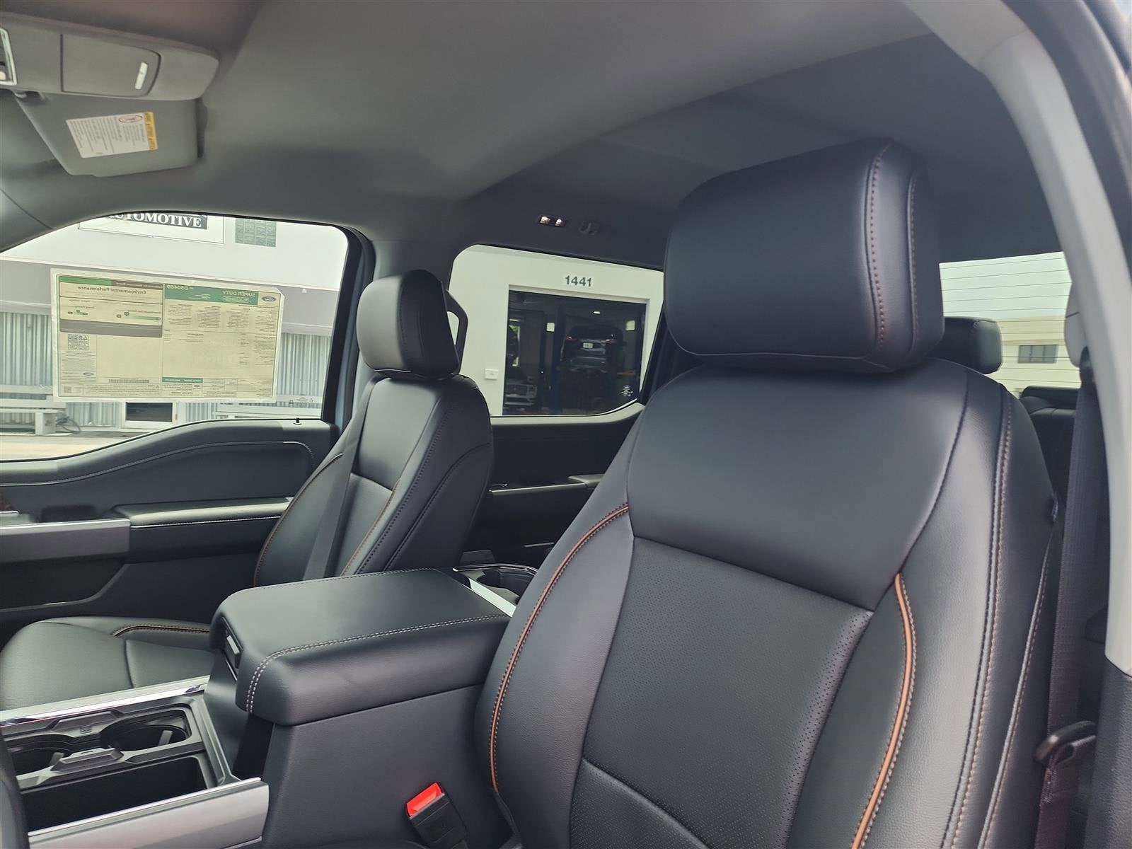 2025 Ford Super Duty F-350 SRW LARIAT