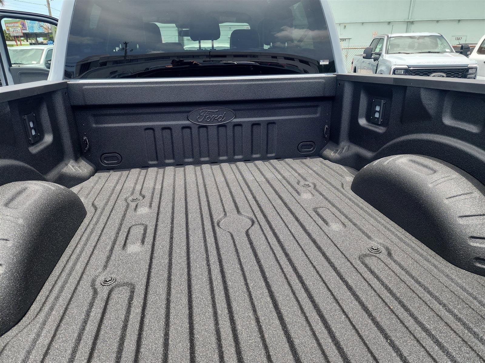 2025 Ford Super Duty F-350 SRW LARIAT