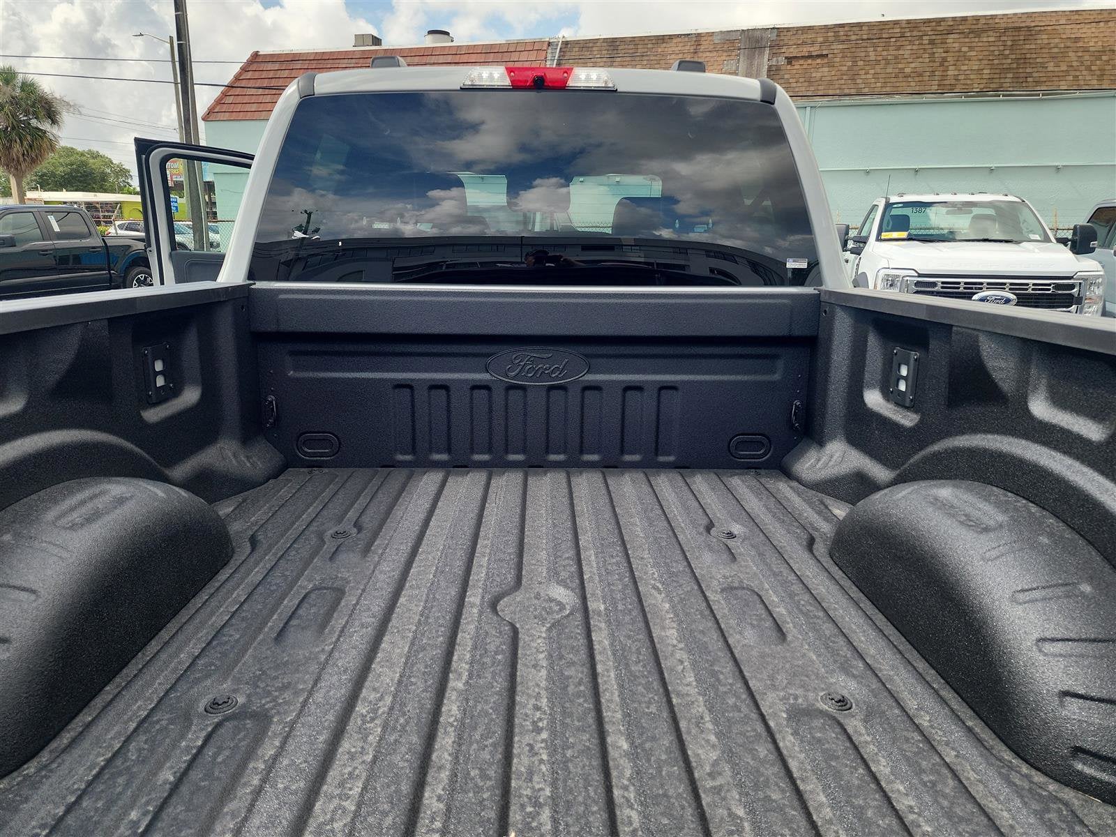 2025 Ford Super Duty F-350 SRW LARIAT