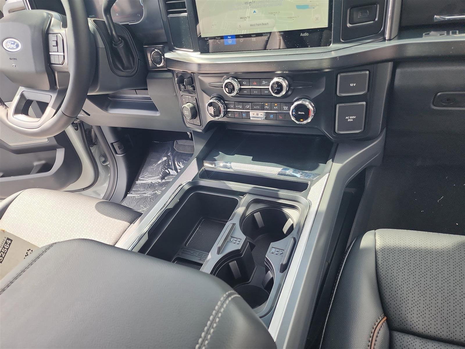 2025 Ford Super Duty F-350 SRW LARIAT