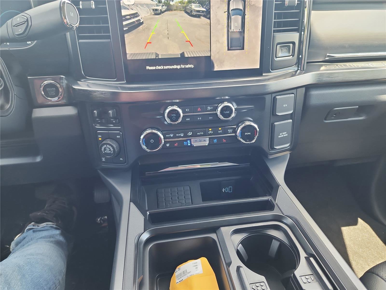 2026 Ford Super Duty F-350 SRW Lariat