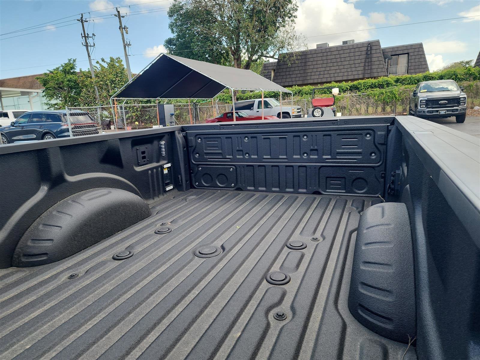 2025 Ford Super Duty F-350 DRW Platinum